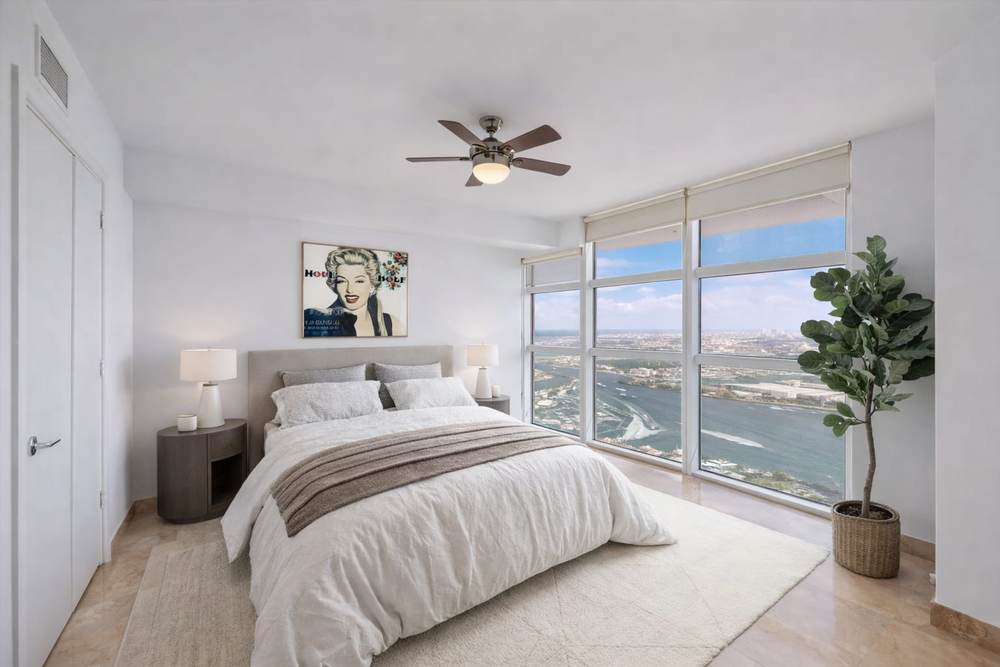 The 50 Biscayne Residence 4106