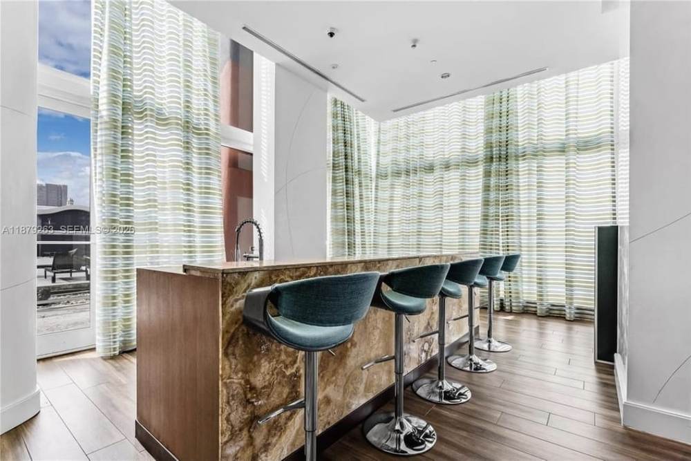 The 50 Biscayne Residence 4106