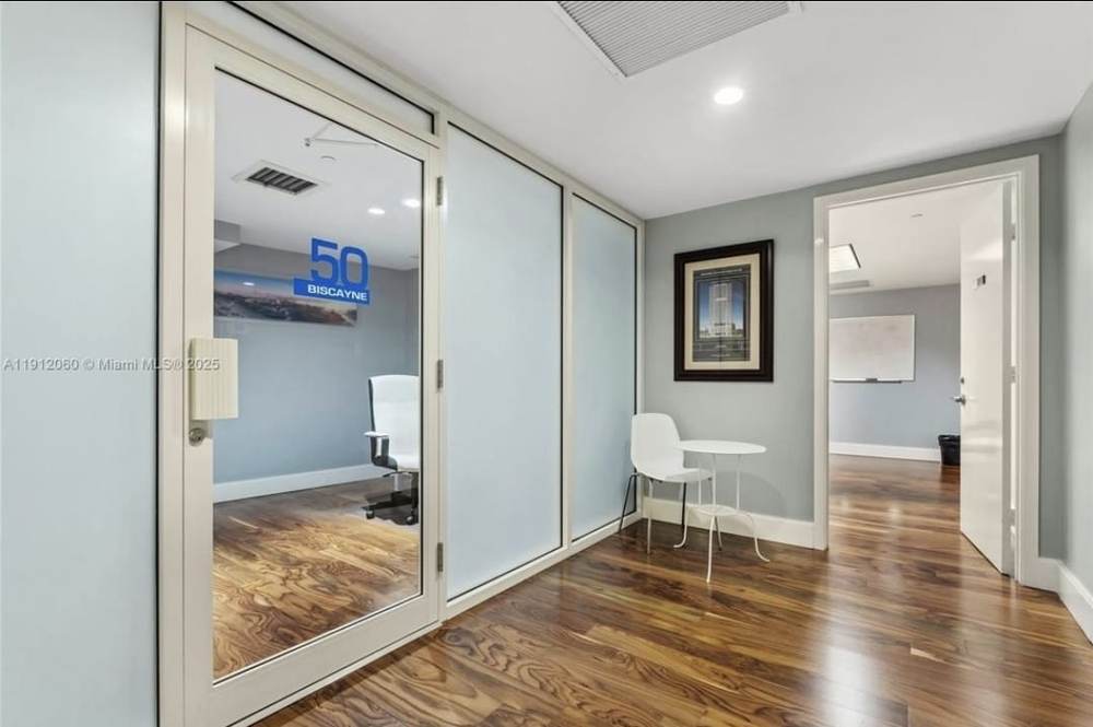 The 50 Biscayne Residence 4106