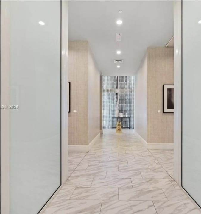 The 50 Biscayne Residence 4106