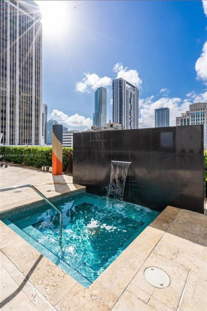 The 50 Biscayne Residence 4106