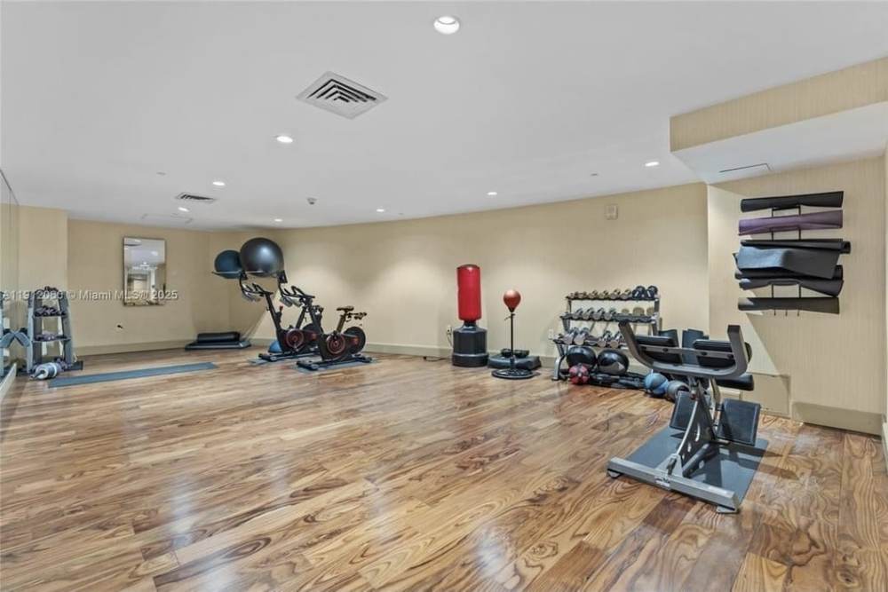 The 50 Biscayne Residence 4106